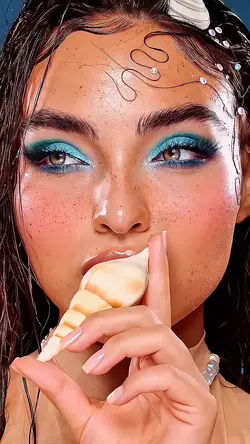 MAKE UP