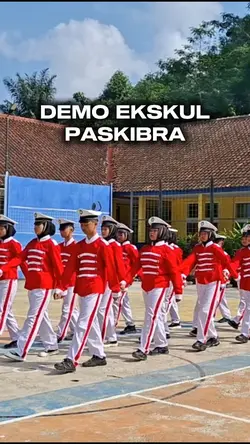 Demo Ekskul Paskibra