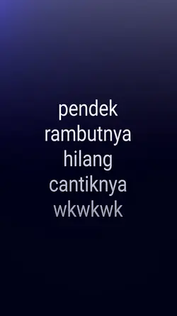 pendek rambutnya 