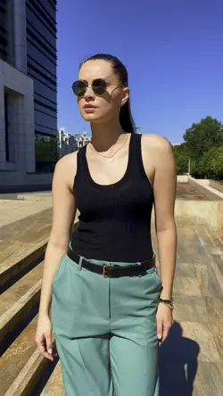 Cristina Surya 