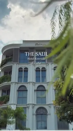 Review Hotel