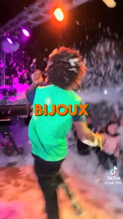 Modèle dynamique 🕺🏾🚀