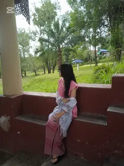 သိပ်သိပ်ချစ်ရတယ်နွဲ့