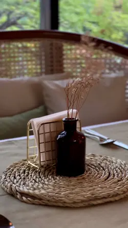 Restaurant Ambiance