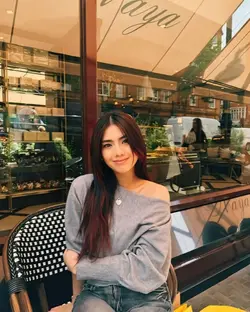 DREAM GIRL 
