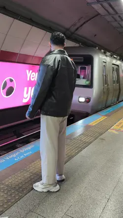 metro night