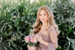 Wedding team bride