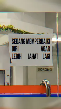 sedang memperbaiki