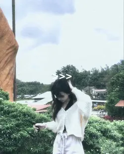 >>