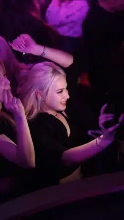 Party 5 clips slowmo