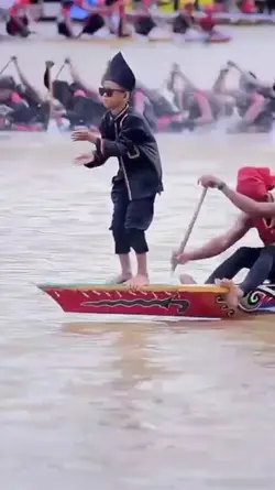 Aura Farming on Boat
