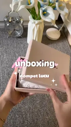 unboxing aesthetic