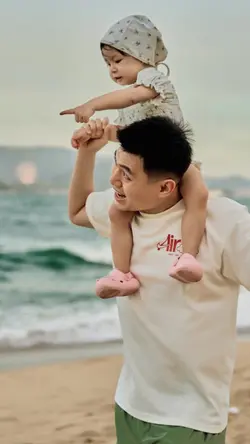 2 ảnh nhày của cha
