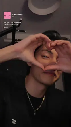 friends V taehyung