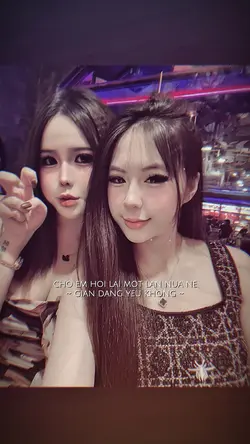 GIÁN ĐÁNG YÊU HONG 