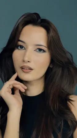 TREND MAKE UP 