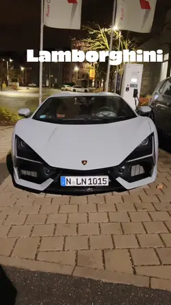 Lamborghini Revuelto
