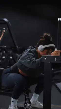 << FITNESS TEMPLATE