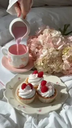 aesthetic cake 