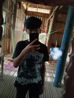 Hi