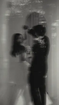 Aesthetic Dark Blur