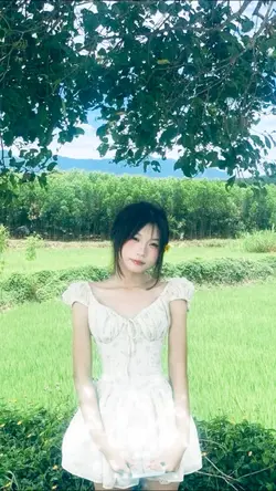 mẫu 2 ảnh