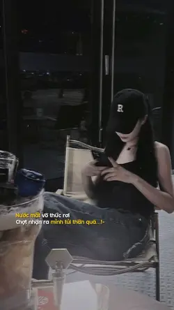 Nước mắt vô thức roi