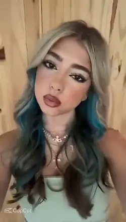 The blue is fake🩵💚