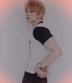 Hyunjin photoshoot ✨