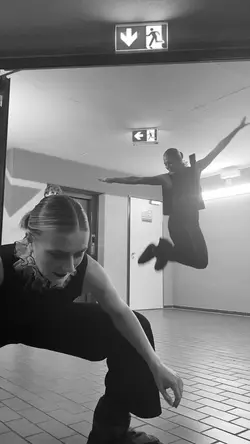 dance performance 