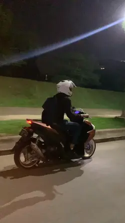 Butiran debu Slowmo🥀