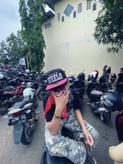 nona ambon pica pica