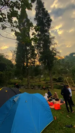 Camp