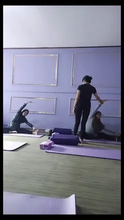 prenatal yoga 