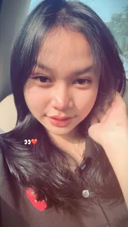 eyes blue