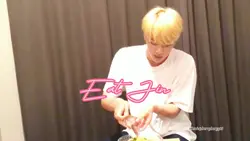 Video lucu jin bts