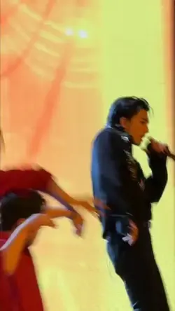 Hyunjin performance 