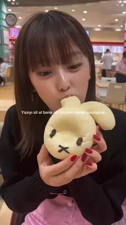 Eating fancam