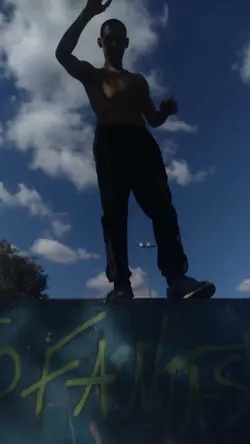 Modelo efeito Pro