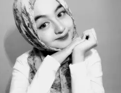 hitam putih estetik 