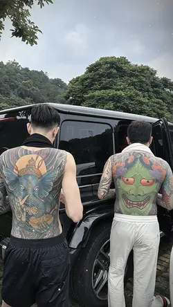 Trình Chiếu + Màu