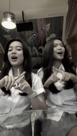 6 video w/bestie