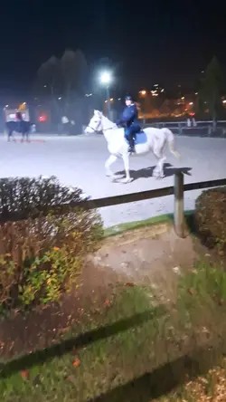 critiquer je brille 