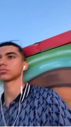 ✌🏼
