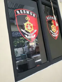 teks bisa diganti 