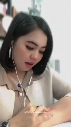 Hidup Tidak Cukup
