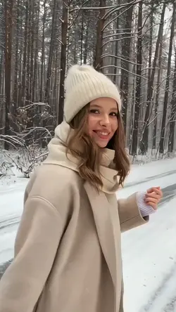 slowmo snow