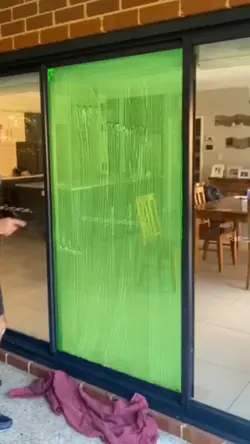 window clean green 