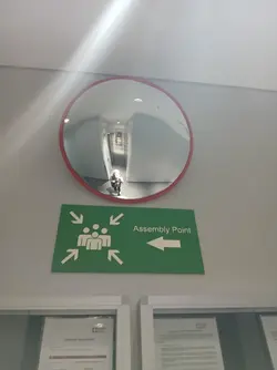 DanSebenarnya