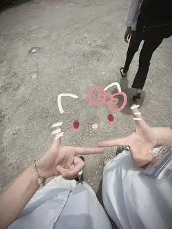 Ghép ảnh hellokitty
